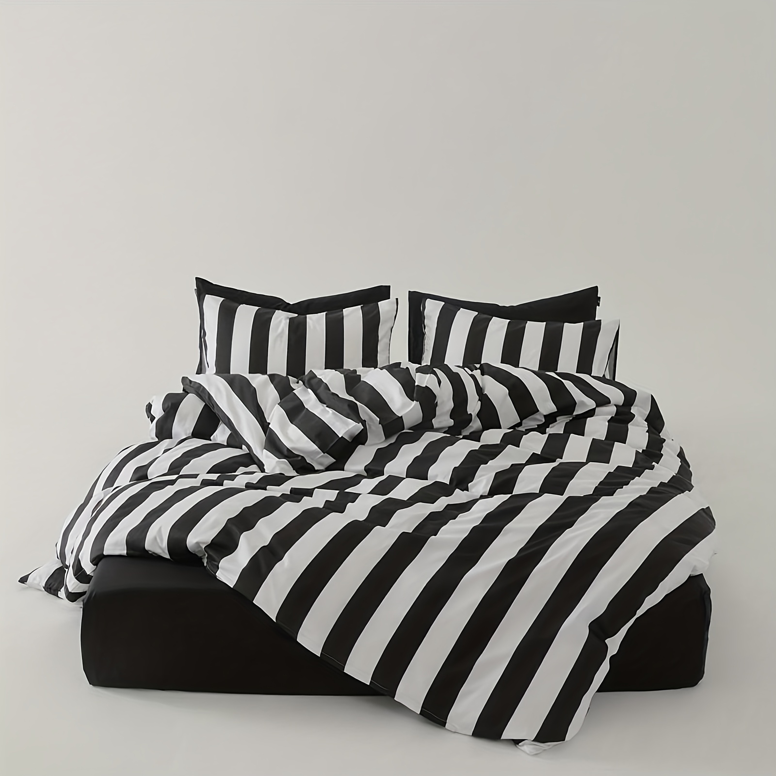 Siyah Beyaz Çizgili Minimalist - Duvet Insert White incelemesi ve fiyatı